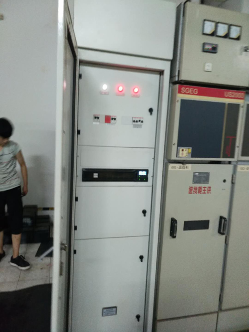 上清寺市級機關大廈：UPS電源蓄電池安裝現場